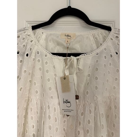 Holiday Celine Eyelet Peasant Top - Picture 5 of 5